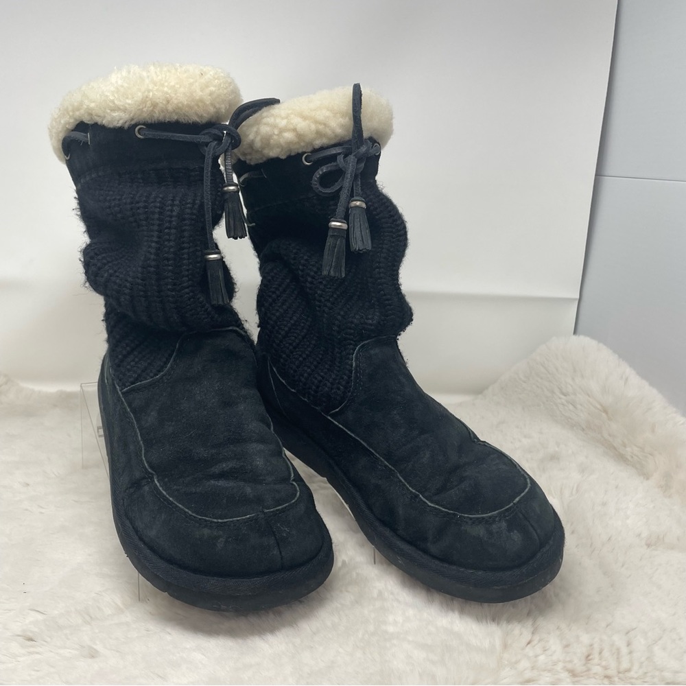 UGG Australia 5124 Suburb Black Suede Sweater Boots - Picture 2 of 12